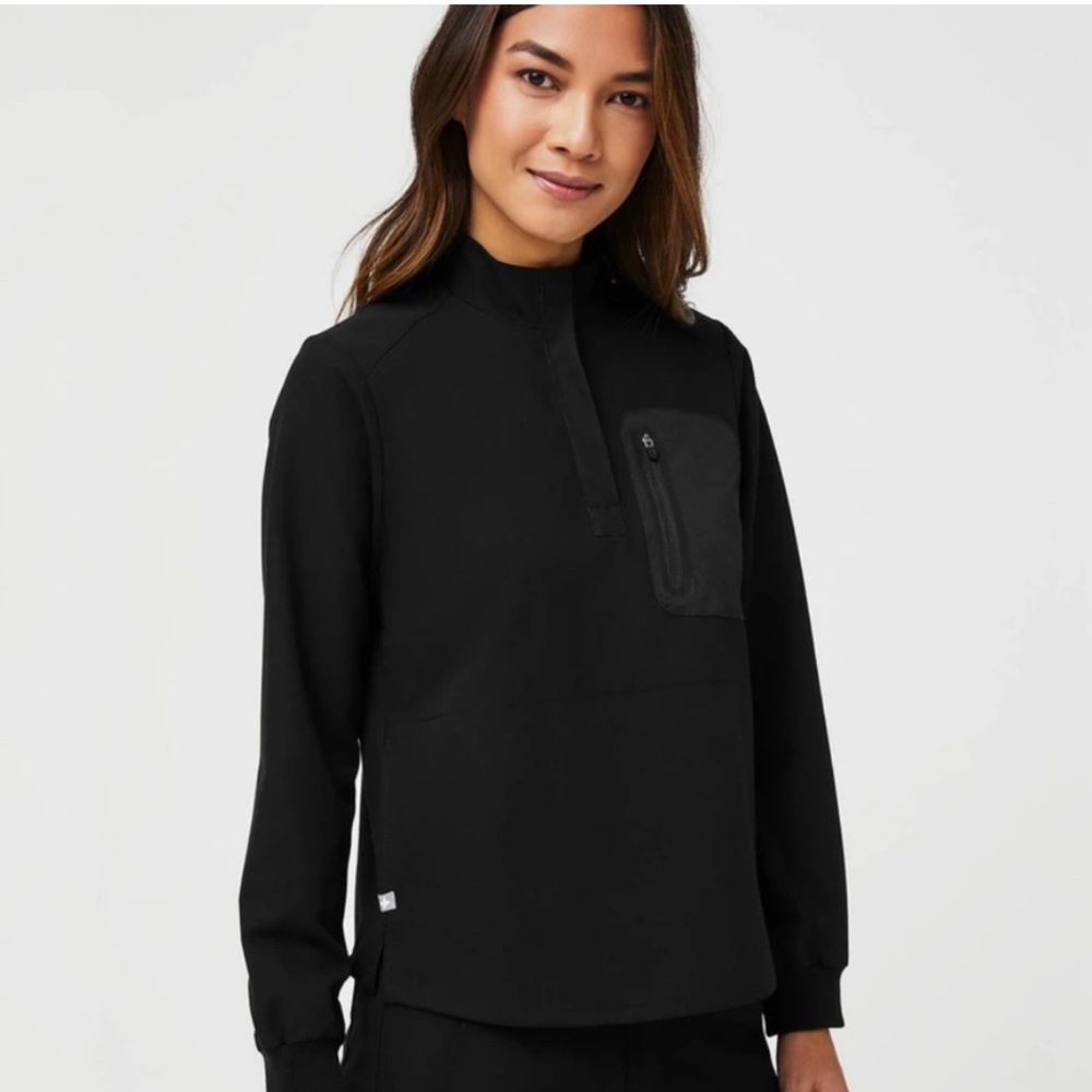 Figs Women’s Kibaza Scrub Top - Black - S